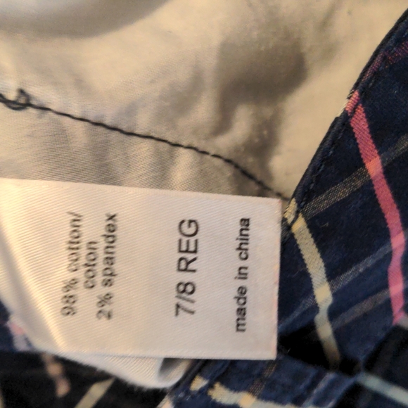 Maurice shorts, 7/8, navy, pink, yellow and light blue pattern - Picture 4 of 4